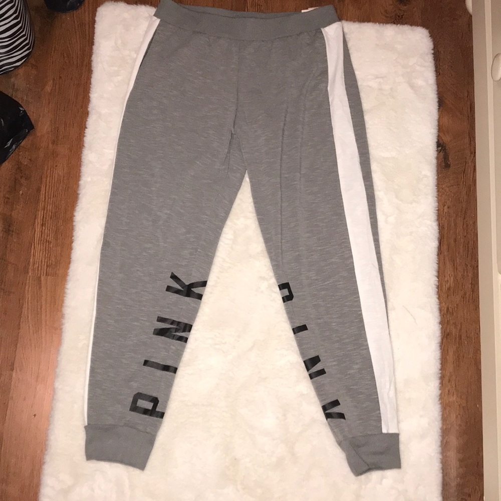 Victoria Secret Classic Joggers(NEVER WORN)